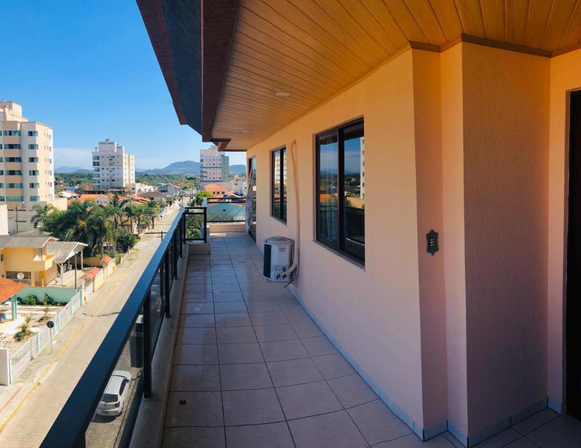 Apartamento Meia Praia - イタペマ エクステリア 写真